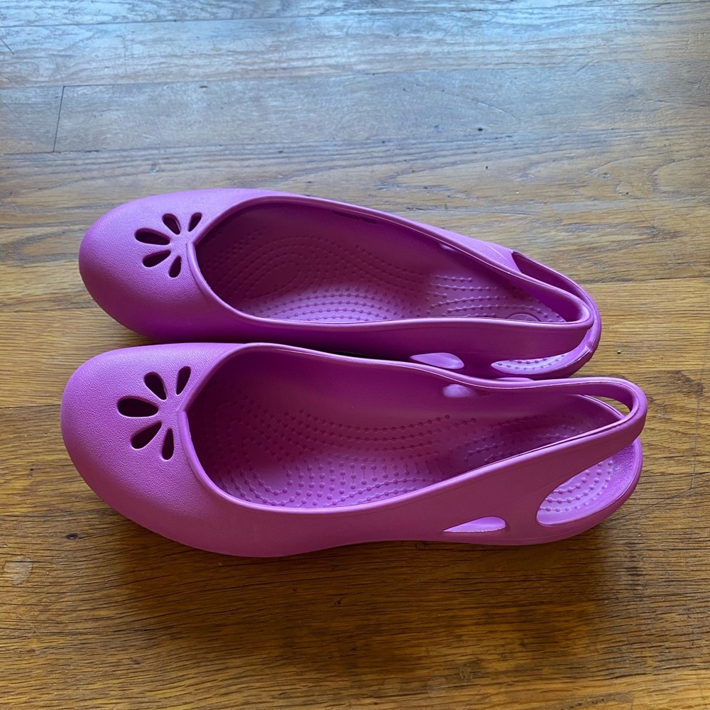 Women’s pink Croc flats size 9